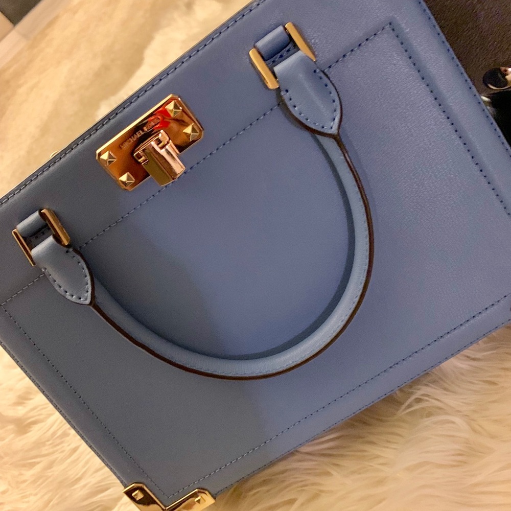 Handbag - Picture 2 of 11